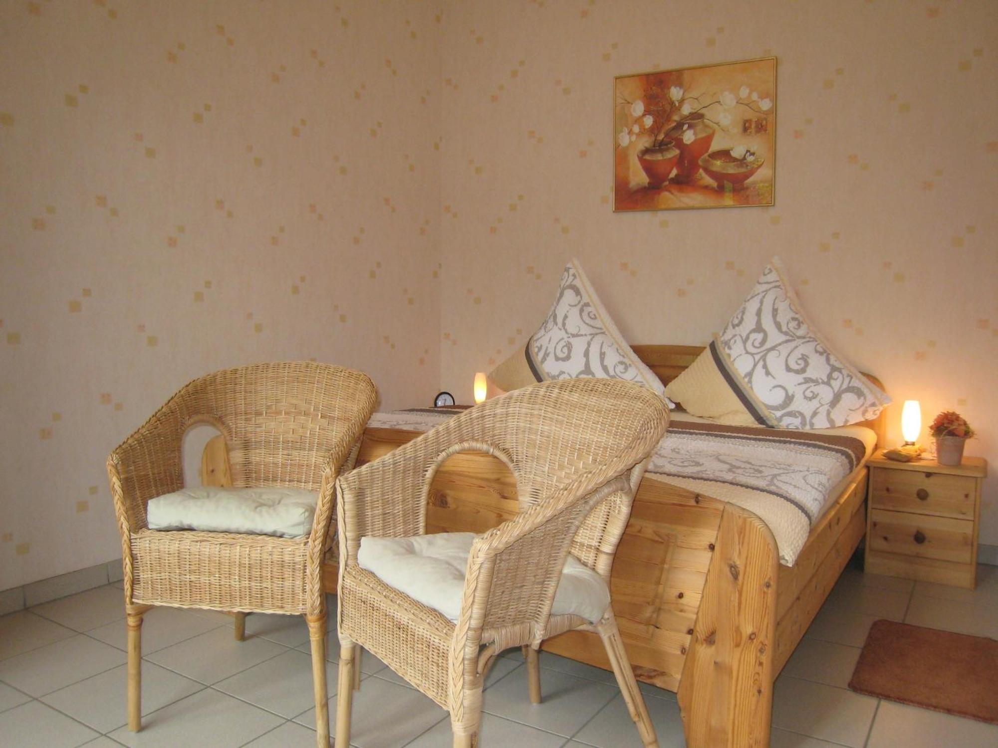 Sch Ne Wohnung In Der Moselregion Kinheim ภายนอก รูปภาพ